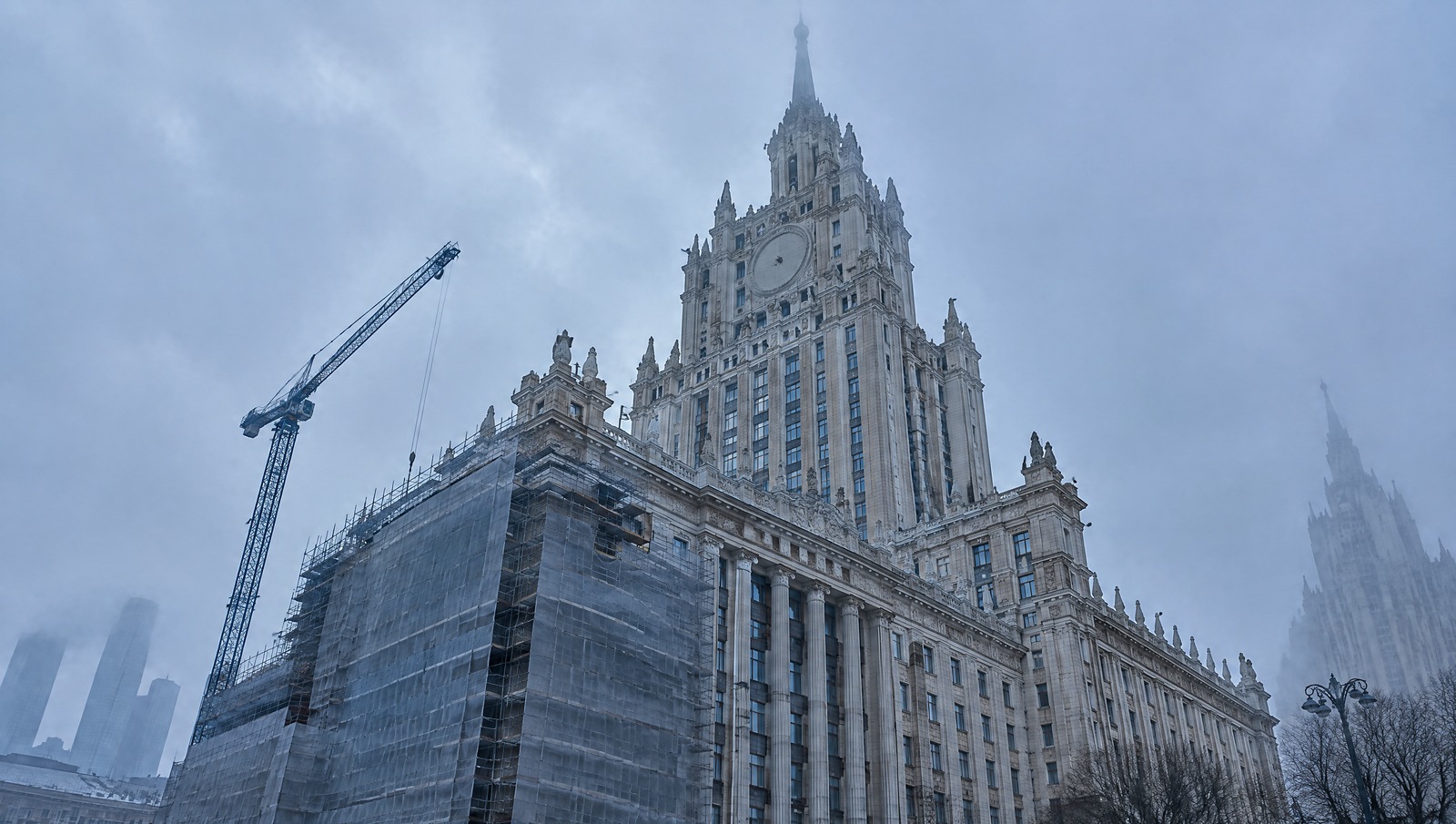 Гостиницу «Пекин» в центре Москвы начали реставрировать по очереди