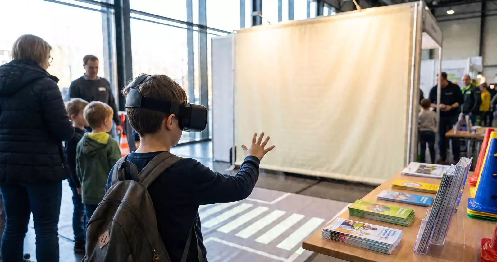 VR-тренажёр по ПДД из Подмосковья показали детям и взрослым на выставке в Краснодаре